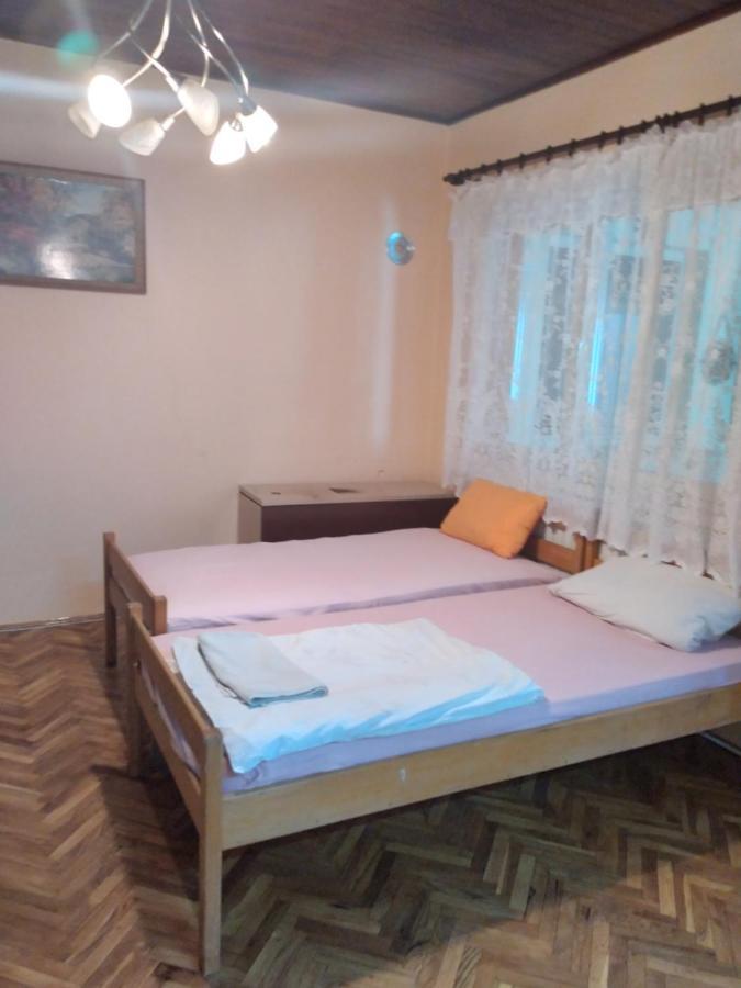 2 Haloszobas Apartman Kanjiža Exterior foto
